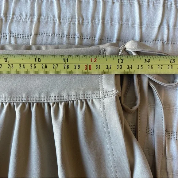 MWL Flex Wrap Skort in Wet Sand Tan Medium Like New - Picture 5 of 9